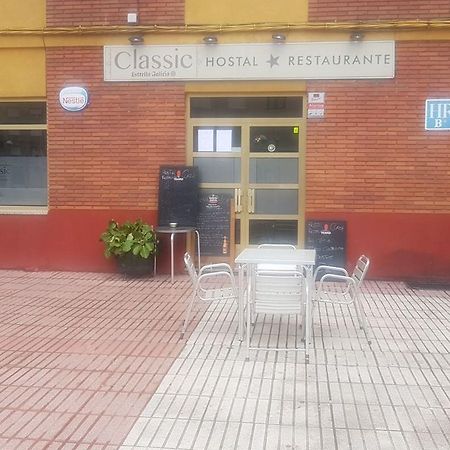 Hostal Restaurante Classic Columbrianos Екстер'єр фото